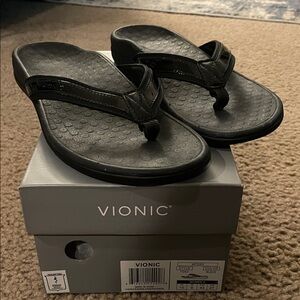 Vionic Black Sandals